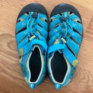 Keen size 2